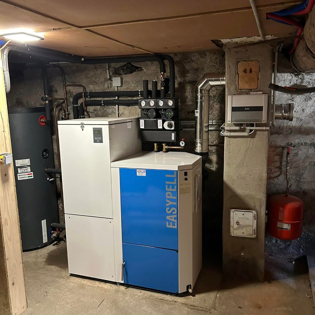 Chaudière à granulés Easypell installée dans la cave, à Mittlach-le-Haut