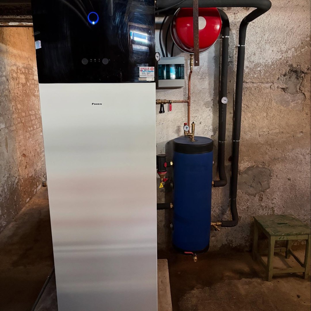 Module intérieur et ballon d’eau chaude de la pompe à chaleur DAIKIN haute température